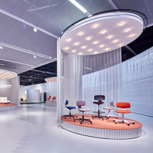 Rookie Swivel Office Chair / Soft Gray Base